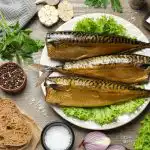 Hogyan pácoljuk a makrélát egy üvegben: olyan lesz, mint a